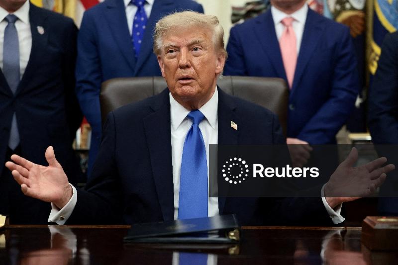 Trump diz que há “conspiração doentia” contra IA e data centers
