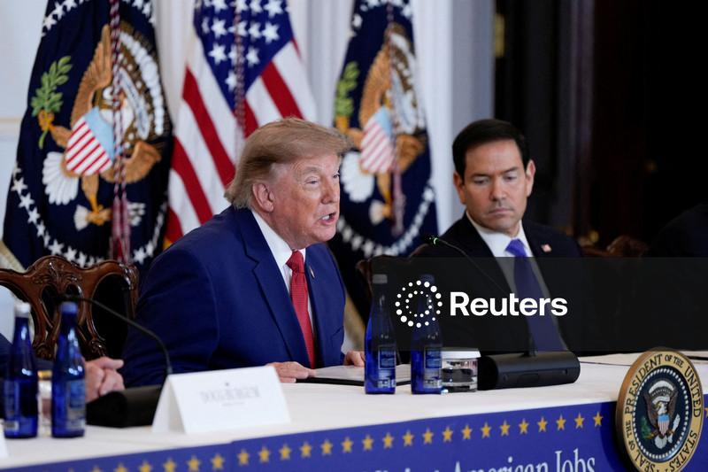 Assessores de Trump alertam que conflito com Irã pode se estender até fim de seu mandato, segundo o WSJ