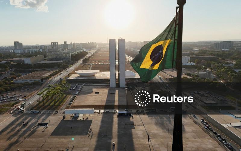 CCJ do Senado aprova PEC do fim da escala 6x1
