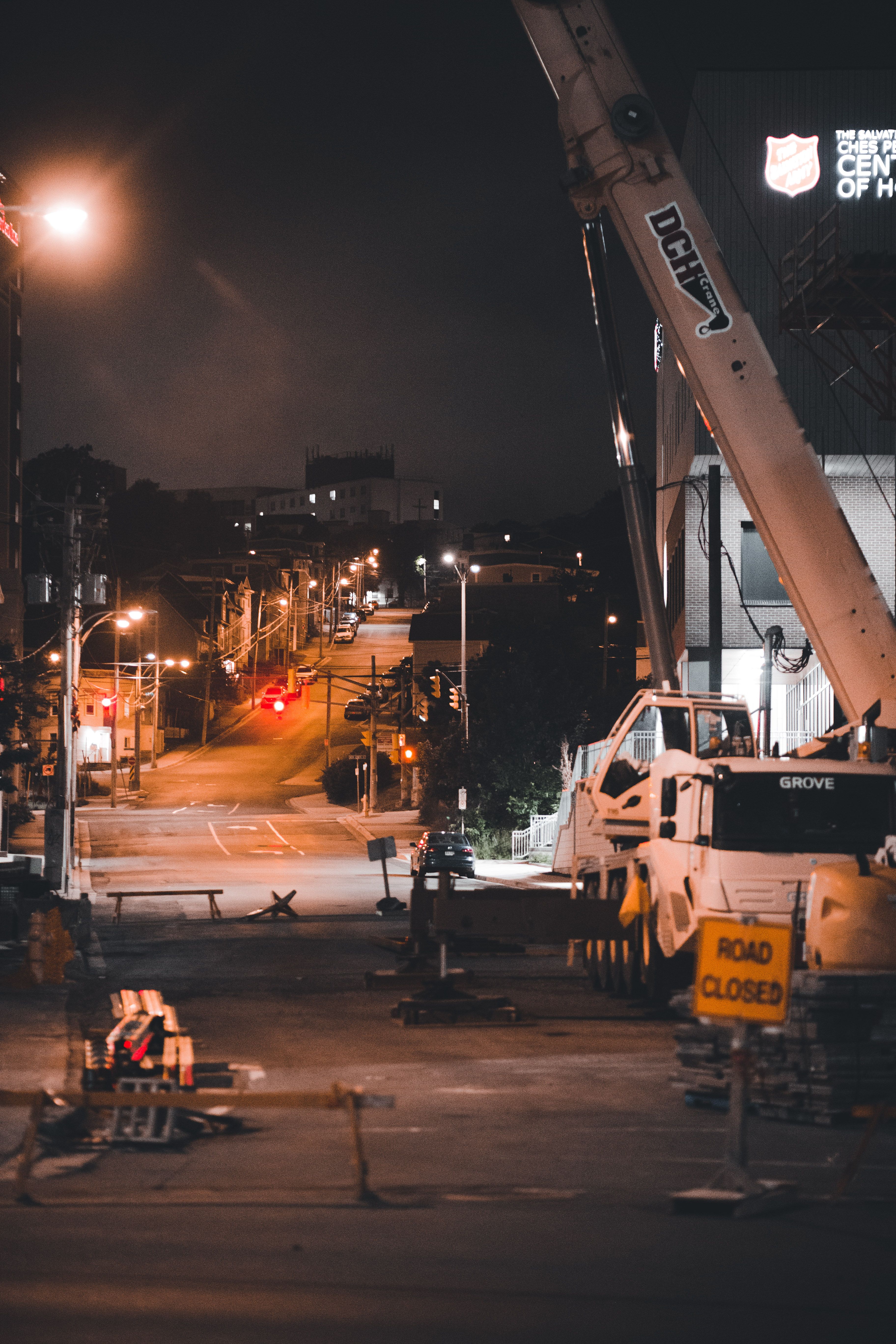 CET faz última noite de interdição na Ardevan Machado, em Itaquera, para obra de terminal