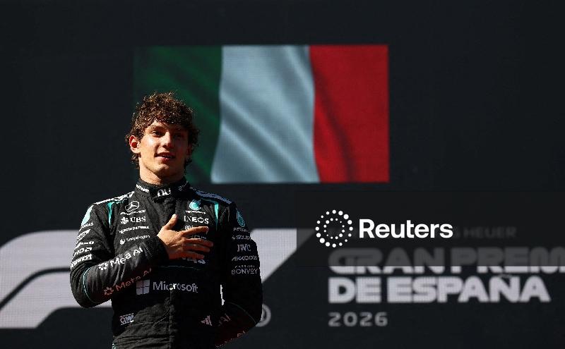Antonelli vence GP da Espanha após demora em pitstop prejudicar Norris