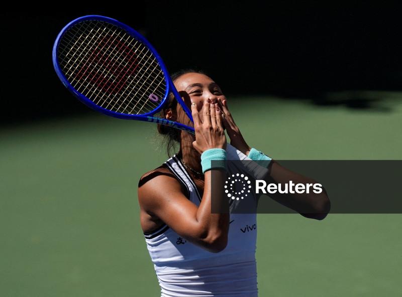 Zheng surpreende Swiatek em partida emocionante da quarta rodada; Andreeva avança