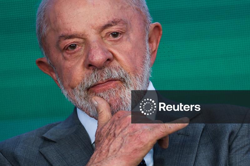 Lula tem 7,3 pontos de vantagem sobre Flávio em 2º turno, diz CNT/MDA