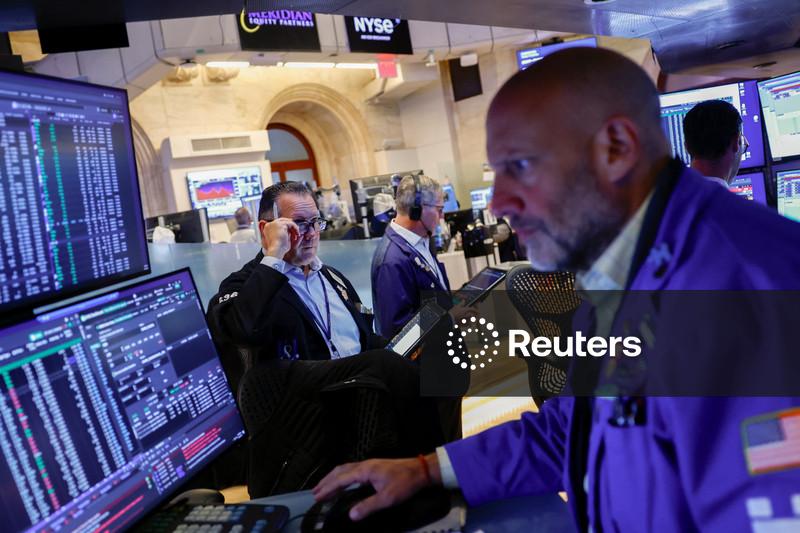 Wall Street abre em alta antes de decisão do Fed
