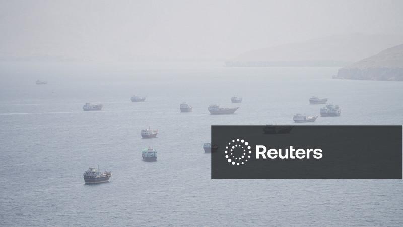 Apenas três navios atravessaram Estreito de Ormuz na quarta-feira, mostram dados