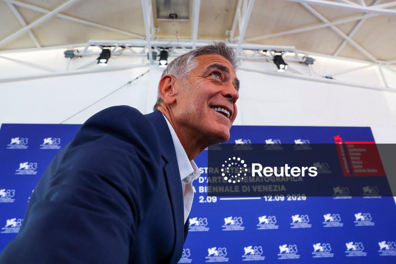 Clooney afirma no Festival de Veneza que IA representa ameaça ao cinema e ao jornalismo