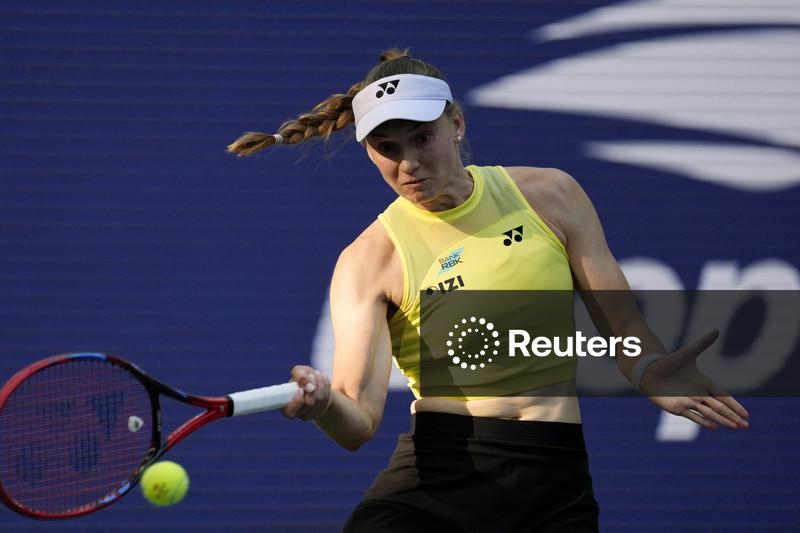 Rybakina derrota Osaka e chega às quartas de final do Aberto dos EUA