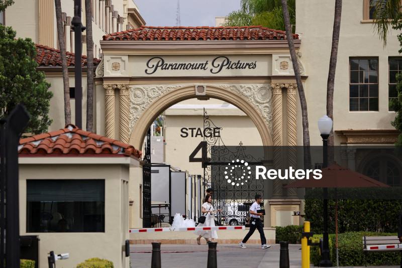 Paramount busca levantar US$7,5 bi em dívida para financiar acordo com Warner