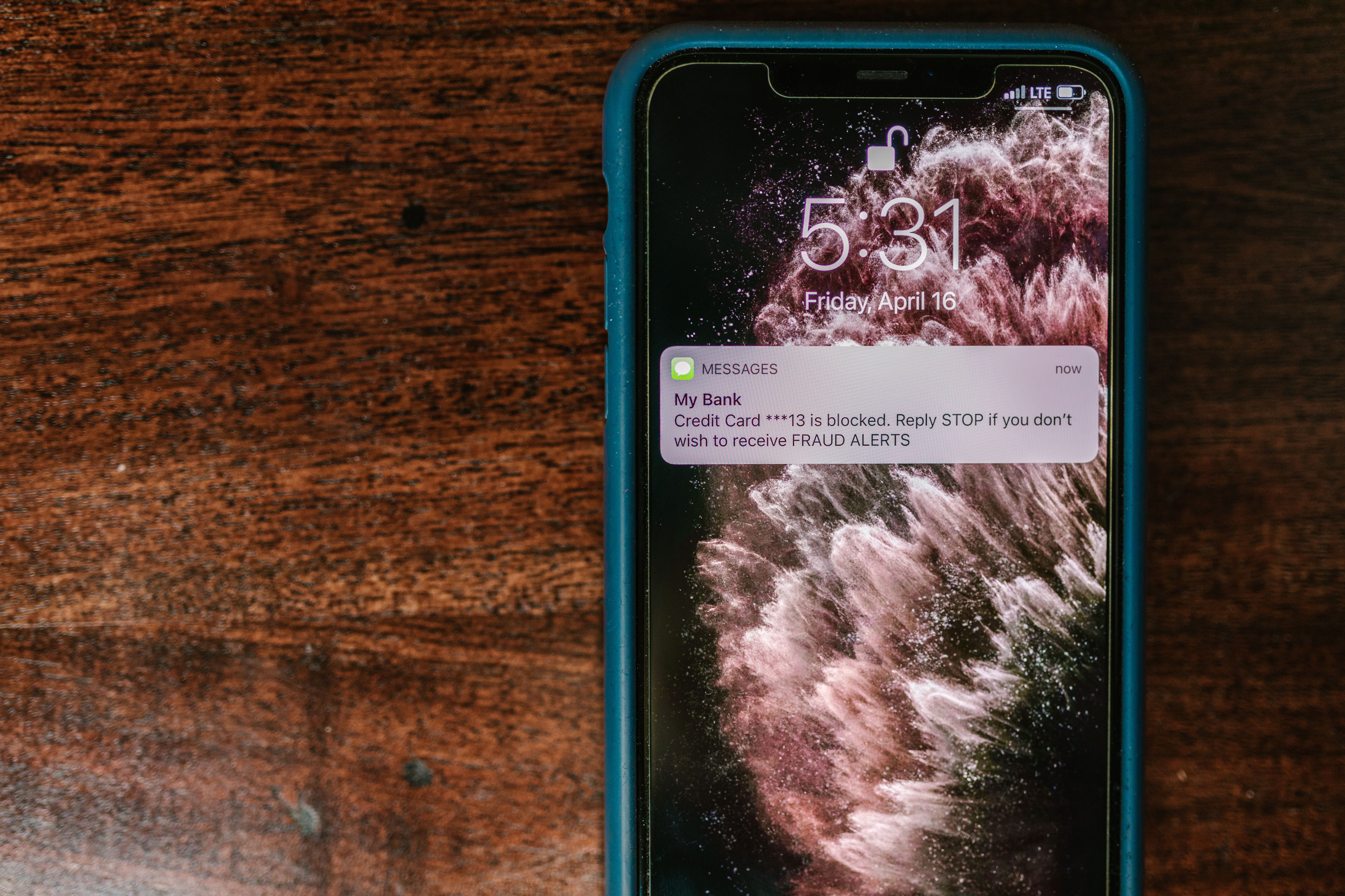 Receita Federal alerta para golpe que usa chatbot de inteligência artificial no WhatsApp para cobrar dívida falsa via Pix