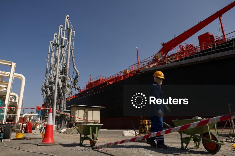 Emirados Árabes Unidos afirmam que suas exportações de energia não serão "reféns" da guerra EUA-Irã