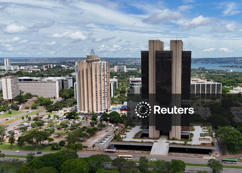 Focus mostra projeção de analistas para inflação este ano abaixo de 5%