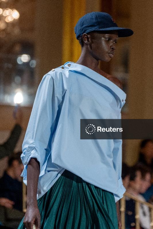 Tommy Hilfiger toma conta do Plaza Hotel para seu retorno cheio de cores à Semana de Moda de Nova York