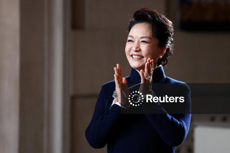 Primeira-dama da China exerce “soft power” sobre público dos EUA