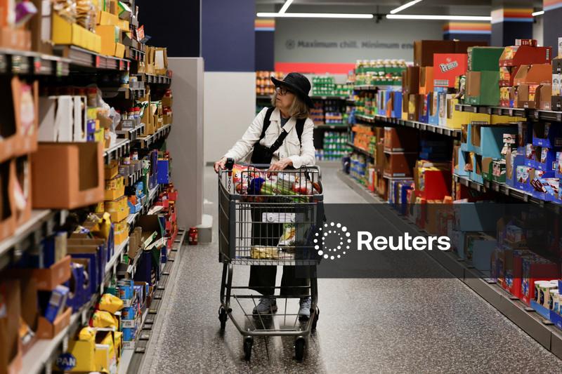 Inflação nos EUA sobe menos do que o esperado em agosto; gastos do consumidor aumentam