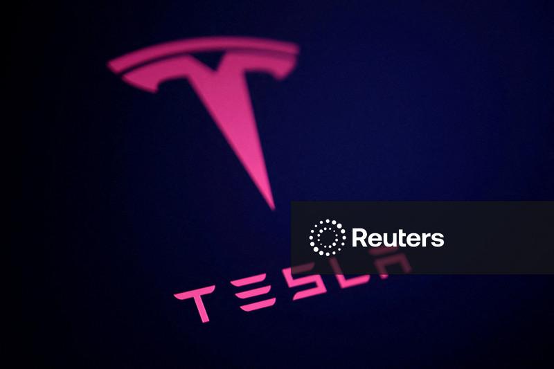 Votação da União Europeia sobre sistema de direção FSD da Tesla é adiada