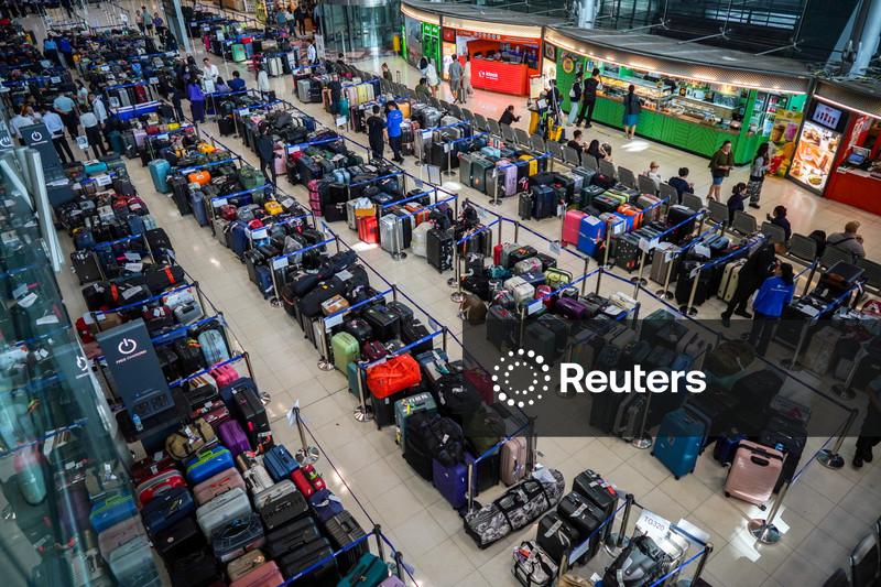 Pelo menos 23 morrem em enchentes na Tailândia; aeroporto de Bangcoc vive caos