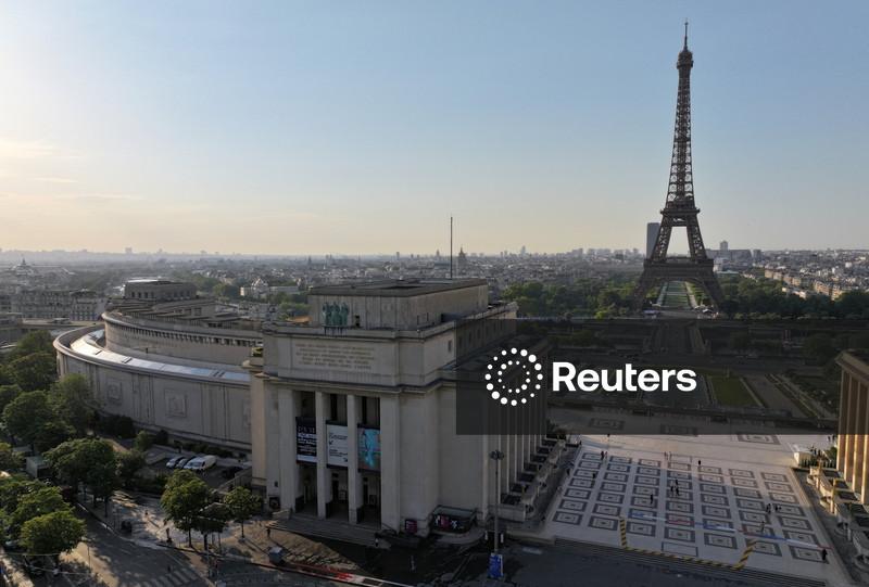 Ministério das Finanças da França prevê que dívida atinja recorde em 2026, chegando a quase 120% do PIB