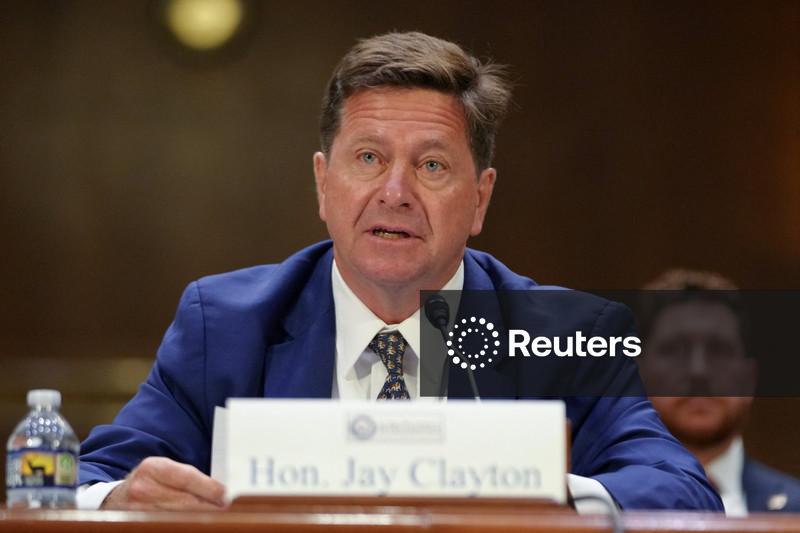 Trump nomeia Jay Clayton, chefe de inteligência, como czar da IA para liderar força-tarefa