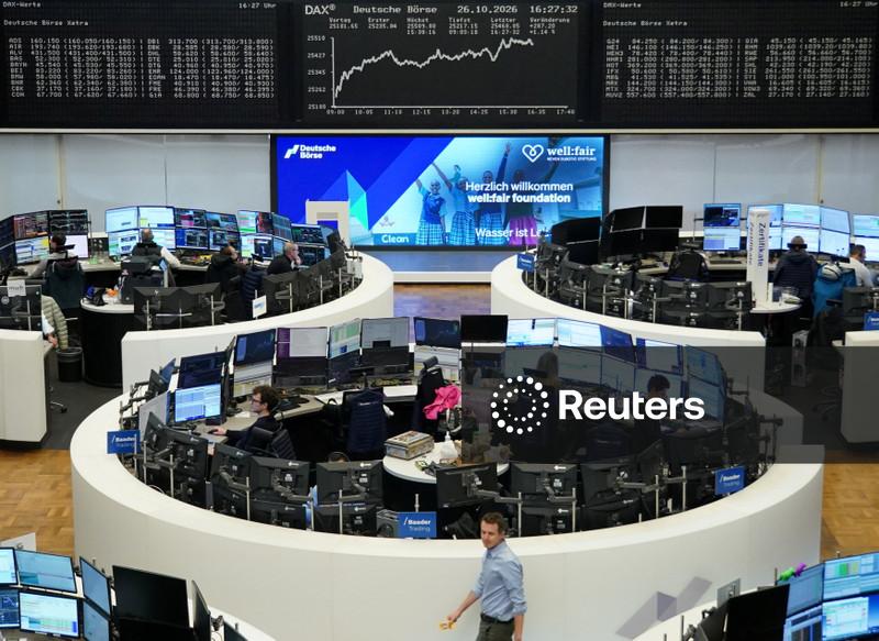 Ações europeias recuam por preocupações com IA ao fim de melhor mês desde junho