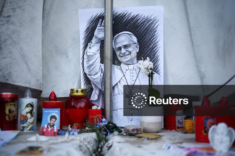 Papa Leão apresenta “melhora constante” após cirurgia de câncer no pulmão, diz Vaticano