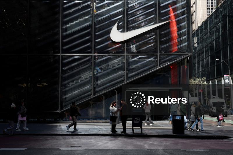 Nike planeja mais cortes de empregos e prevê queda acentuada na receita