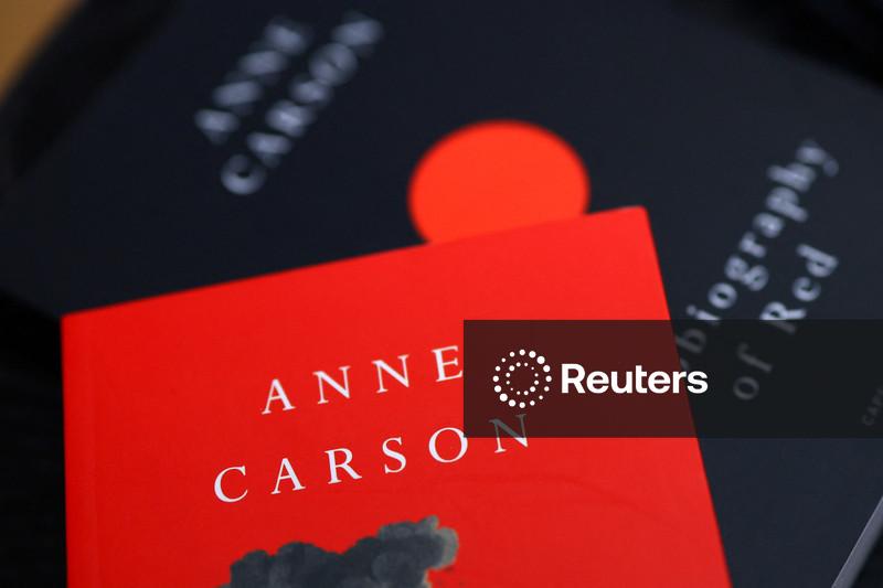 Poeta e escritora canadense Anne Carson ganha o Prêmio Nobel de Literatura de 2026