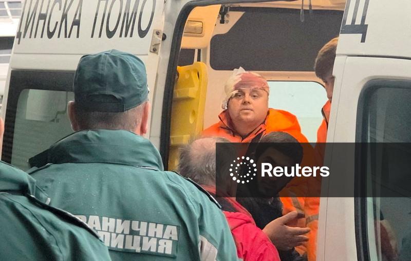 Onze marinheiros estão desaparecidos após drone afundar navio na costa da Bulgária