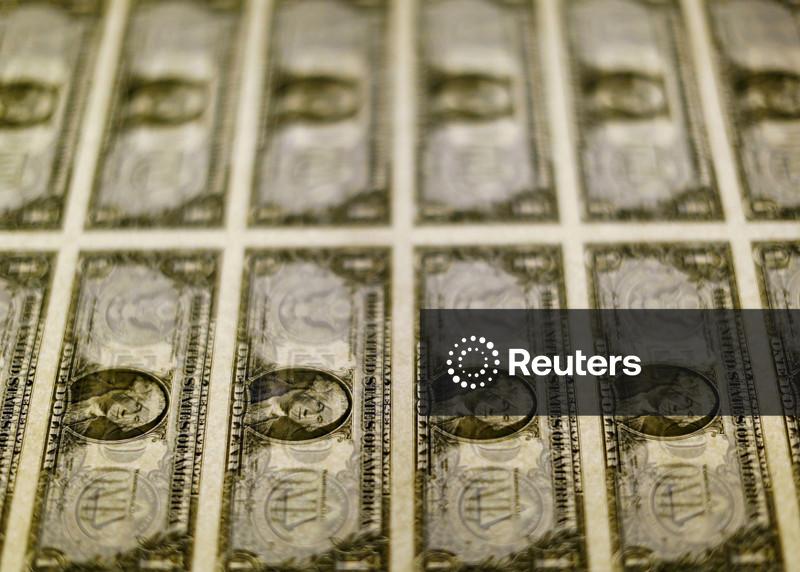 Dólar à vista fecha em baixa de 1,07%, a R$5,3488 na venda