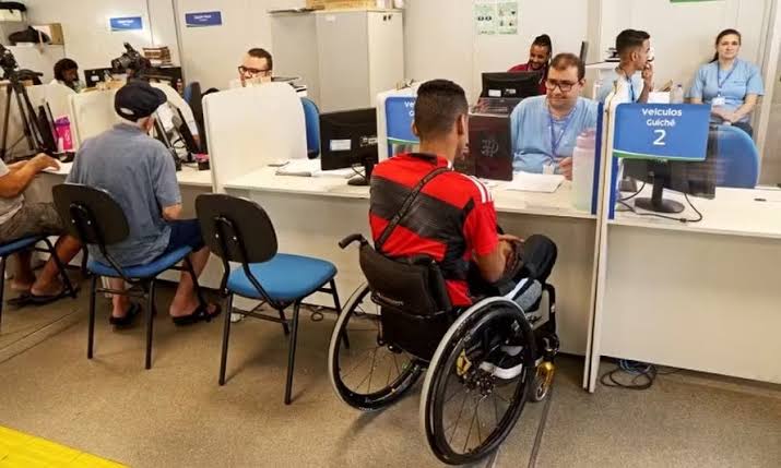 Detran-RJ garante primeira CNH gratuita a candidatos com deficiência