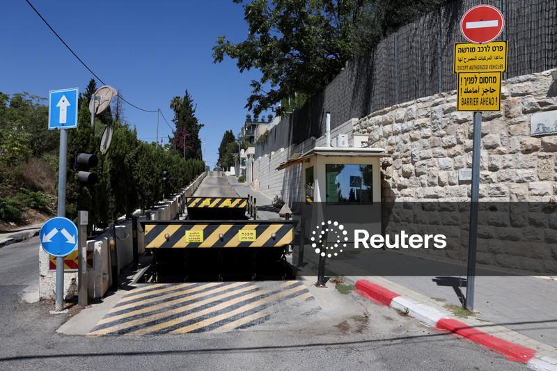 Conselheiro de segurança do Reino Unido vai a Israel para manter consulado aberto em Jerusalém, dizem fontes