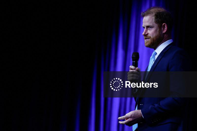 Príncipe Harry afirma que entrou em depressão ao ponderar sobre seu futuro na realeza