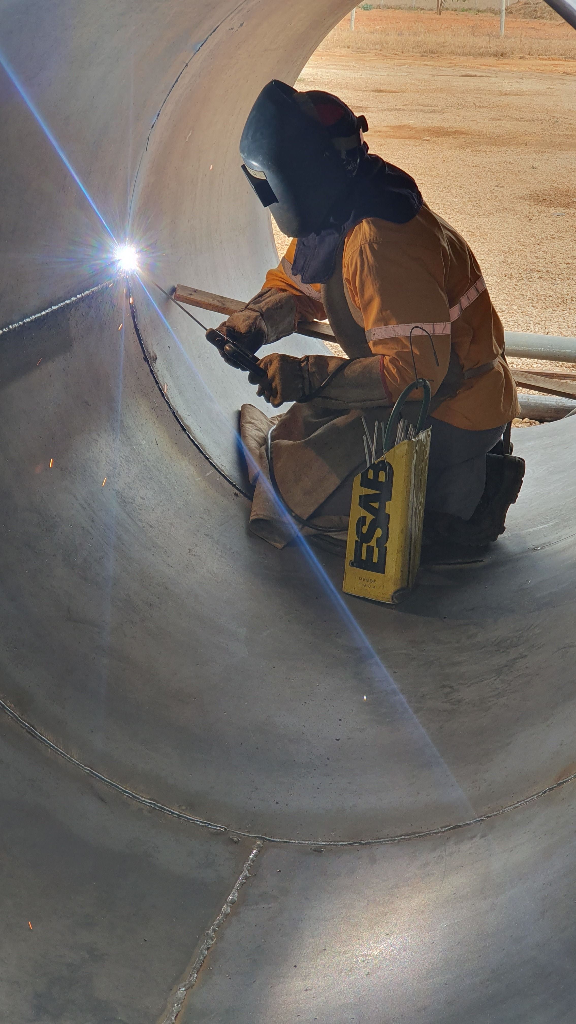 Casan reforça vistorias de esgoto em 12 bairros de Florianópolis e inicia obra nos Ingleses