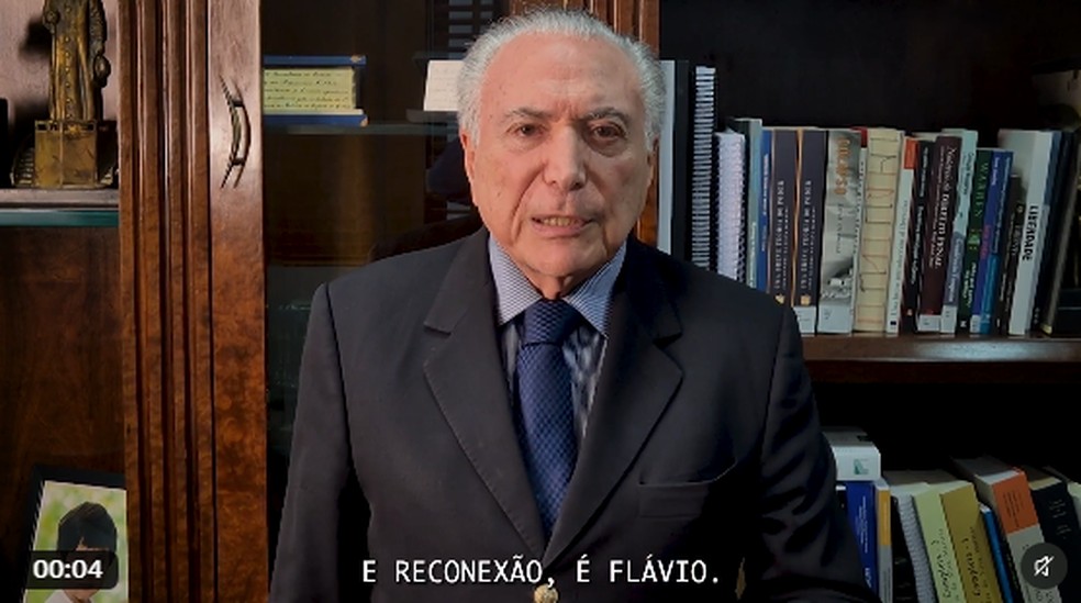 VÍDEO: Michel Temer anuncia apoio a Flávio Bolsonaro no 2º turno