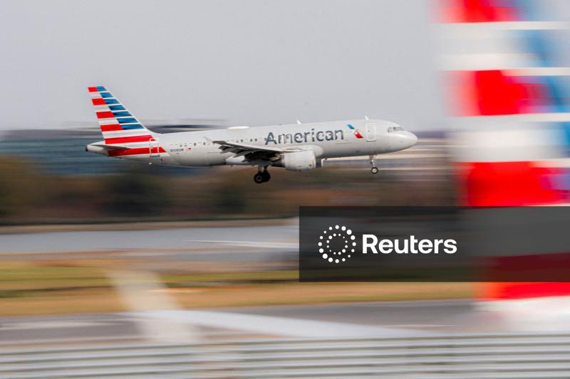 American Airlines prevê prejuízo em 2026, já que os custos com combustível superam os ganhos com tarifas