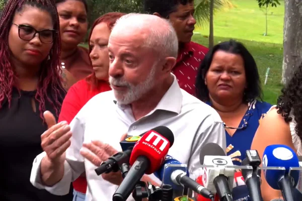 Lula anuncia Pix MEI, que prevê repasse de R$ 5 mil para microempreendedor