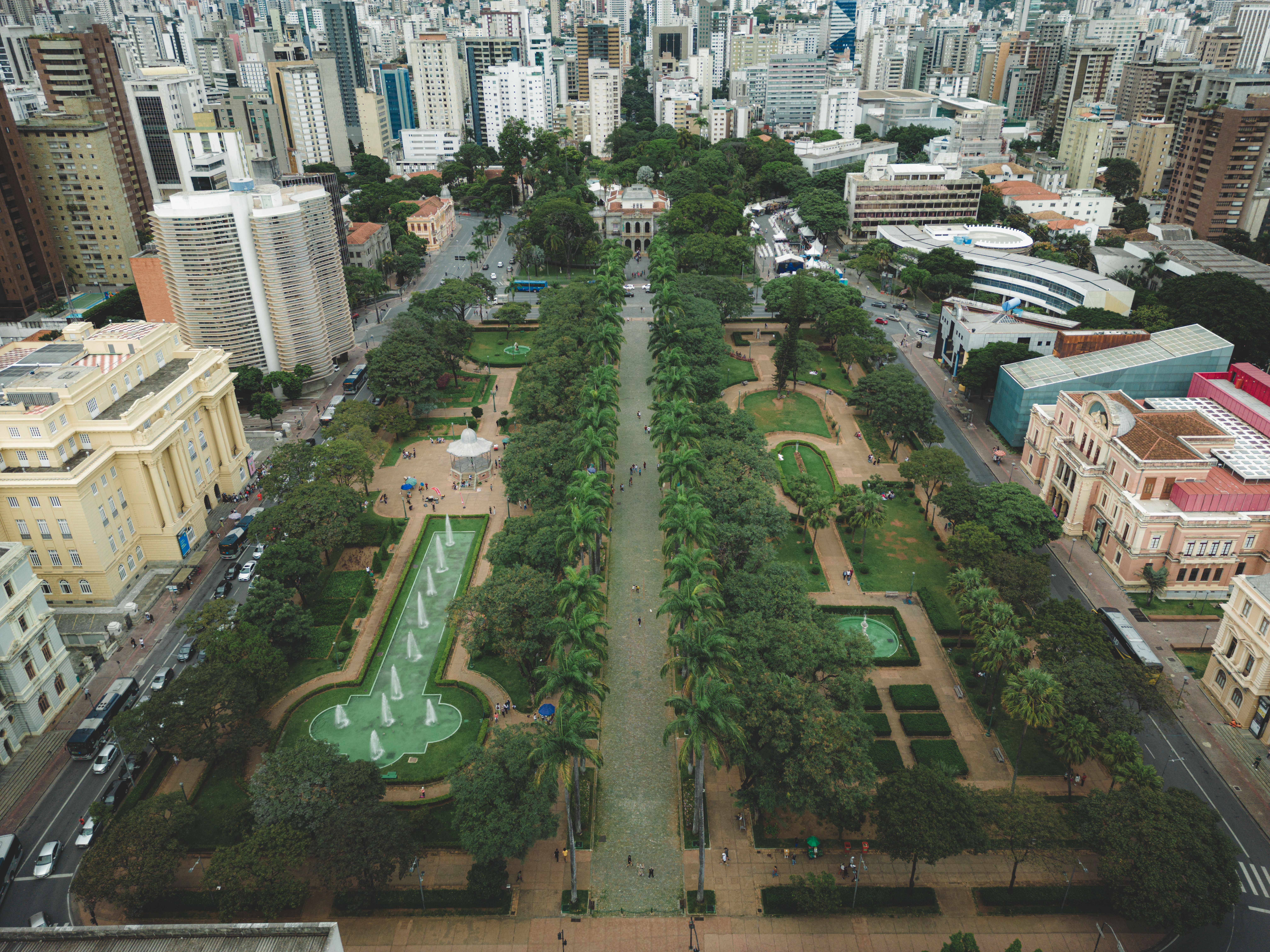 Busca por lazer impulsiona turismo em Belo Horizonte, aponta pesquisa da Belotur