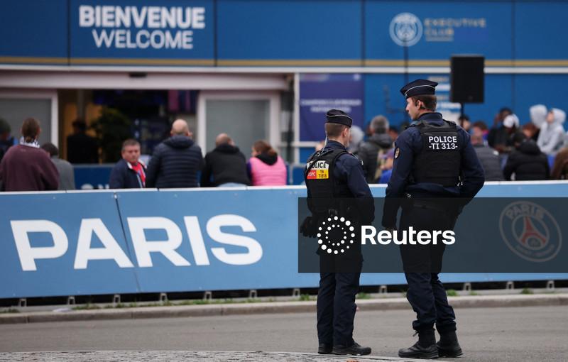 Barcelona relata à Uefa manifestação da torcida sobre “massacre” após jogo contra PSG