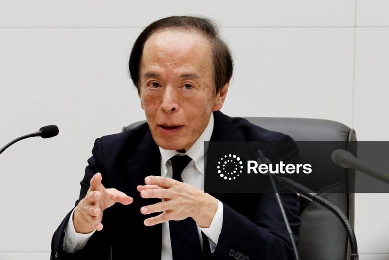Banco do Japão declara ter alcançado meta de inflação e sinaliza aumentos nos juros no curto prazo