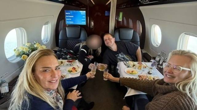 Fotos obtidas pela PF mostram Lulinha em jatinho fretado por lobista em viagem à Europa