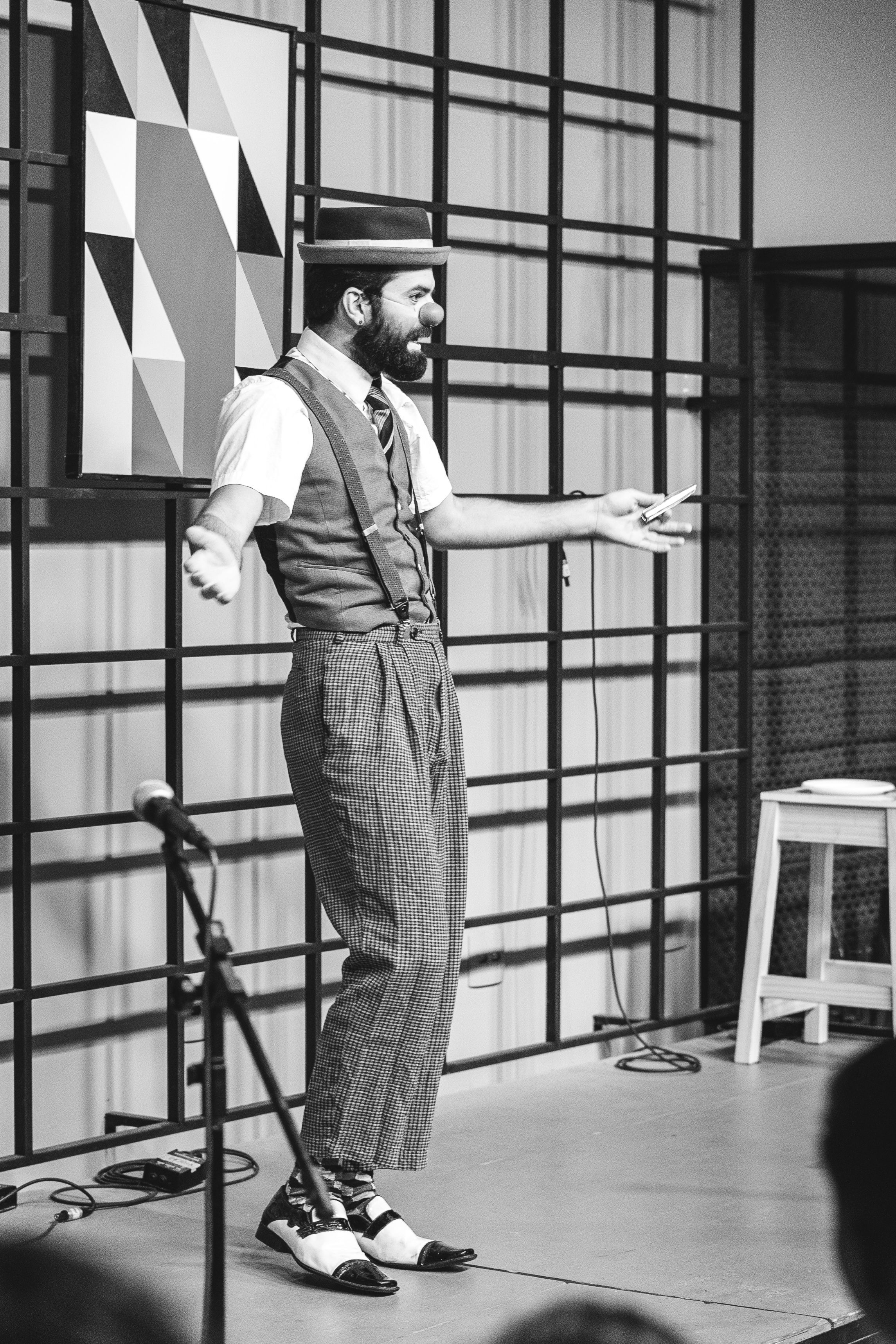 Teatro Francisco Nunes recebe comédia com Carlos Nunes e Kayete neste sábado