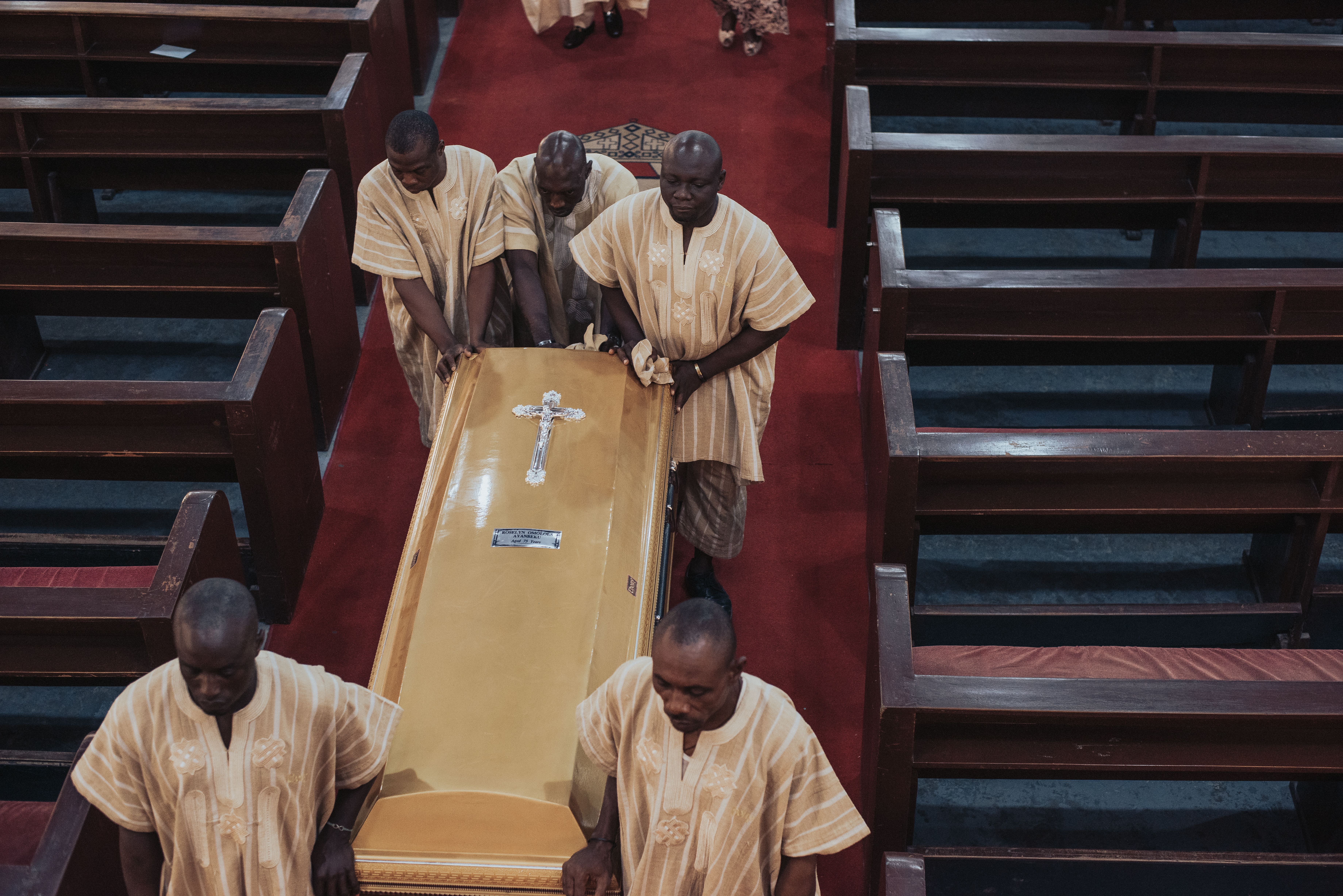 Pastor na Nigéria volta a enterrar fiéis dias depois de denunciar perseguição a cristãos