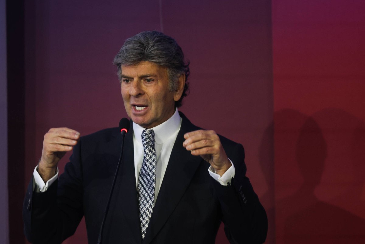 Fux pede acesso a processos da trama golpista para apurar supostas irregularidades de Moraes