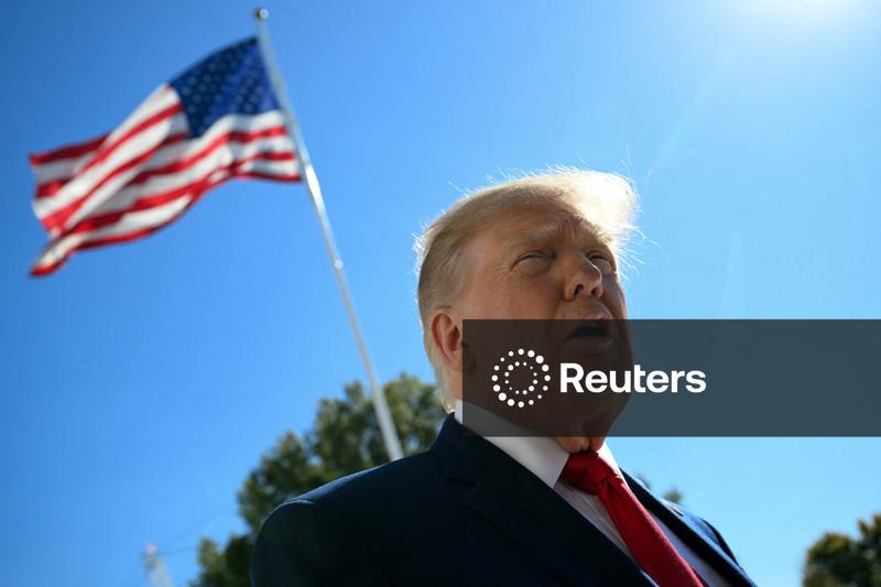 Aprovação de Trump sobe para 32% antes das eleições de meio de mandato, mostra pesquisa Reuters Ipsos