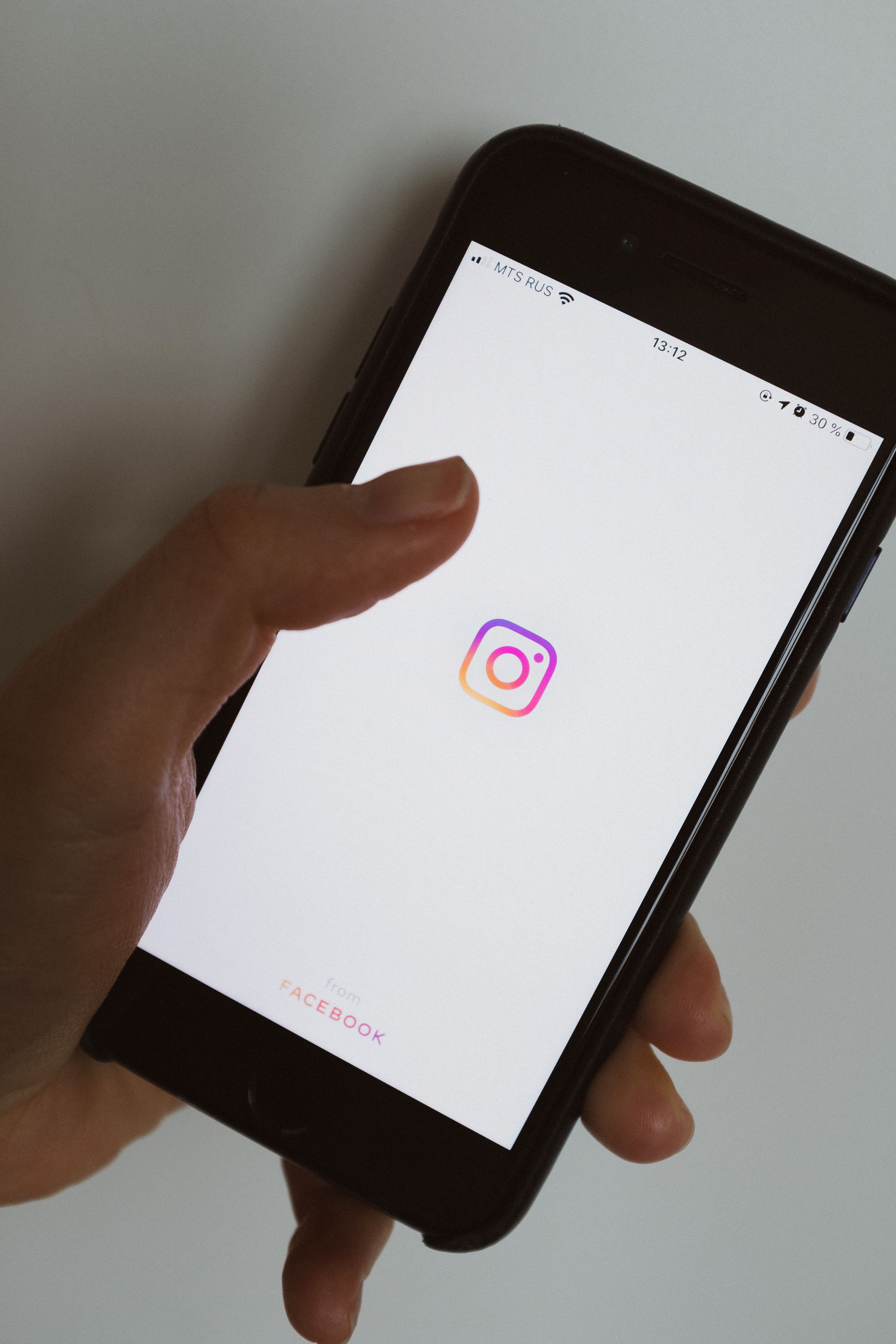 Justiça Eleitoral rejeita pedido de André Janones para suspender Instagram de Nikolas Ferreira