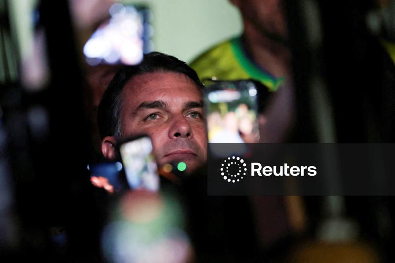 Flávio diz que buscará reduzir imposto sobre folha de pagamento e carga tributária