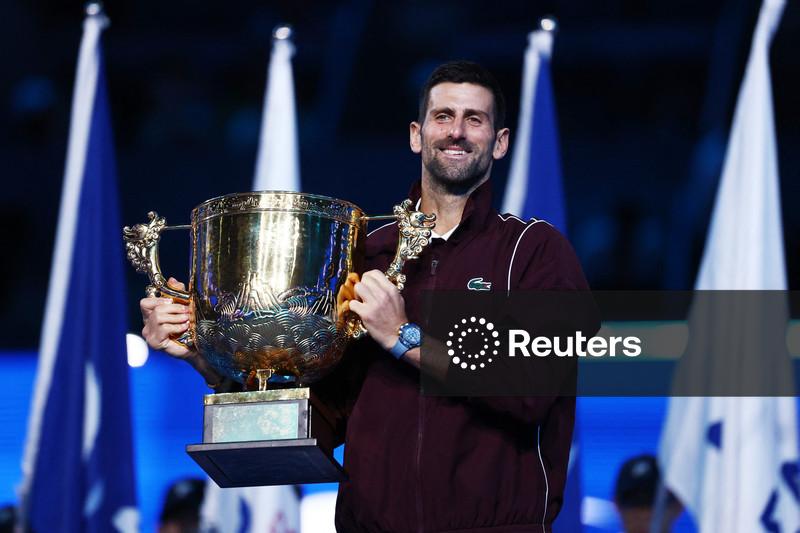 Djokovic é campeão do Aberto da China após desistência de De Minaur por lesão