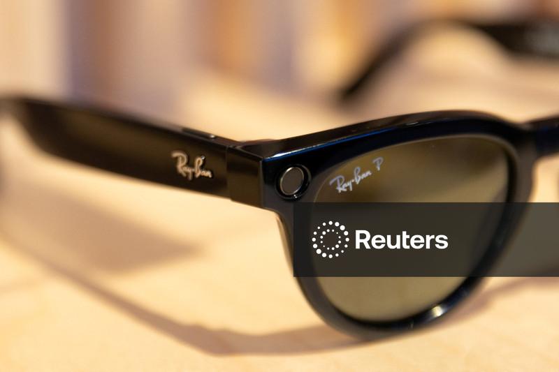 Ações da fabricante da Ray-Ban disparam; fortes vendas de óculos amenizam preocupações com óculos de IA