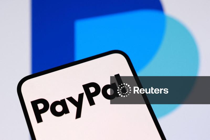 CEO do PayPal destaca progresso na recuperação da empresa, à medida que previsão de lucro anual aumenta