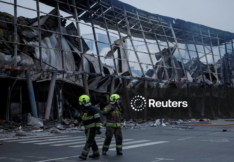 Rússia bombardeia Kiev e Ucrânia lança drones apesar de conversas sobre retomada das negociações