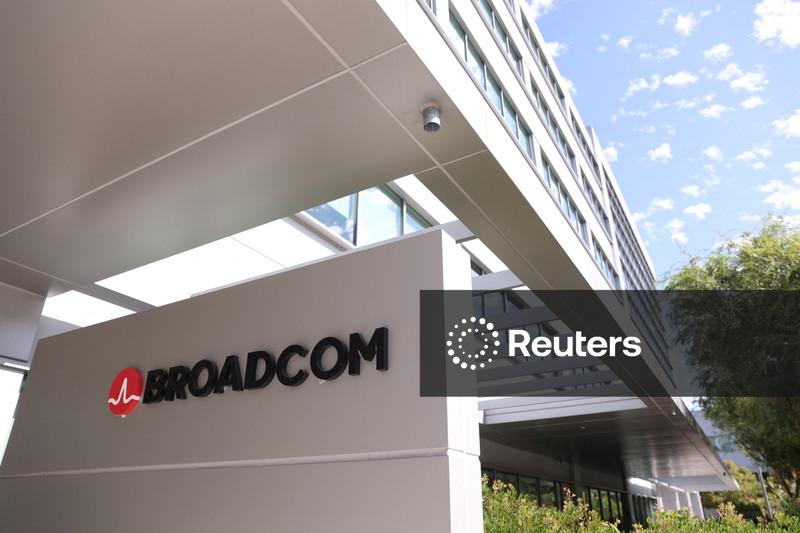 Broadcom emprestará à Anthropic até US$42 bi para alugar chips, segundo documento